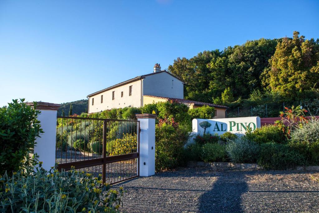 Casa Vacanze "Casale Al Pino" Riparbella Exterior photo