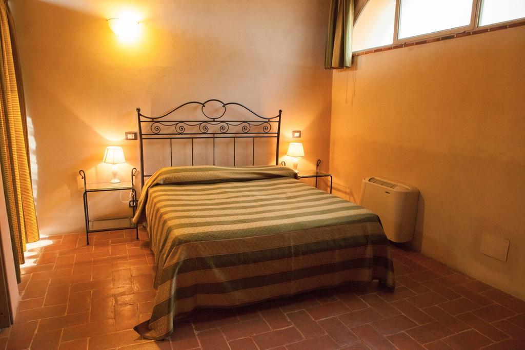 Casa Vacanze "Casale Al Pino" Riparbella Exterior photo