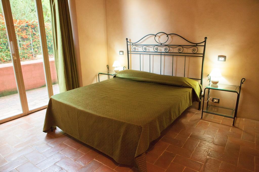 Casa Vacanze "Casale Al Pino" Riparbella Exterior photo