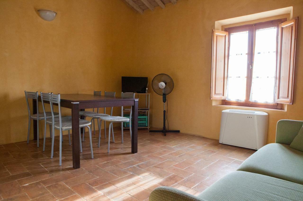 Casa Vacanze "Casale Al Pino" Riparbella Exterior photo