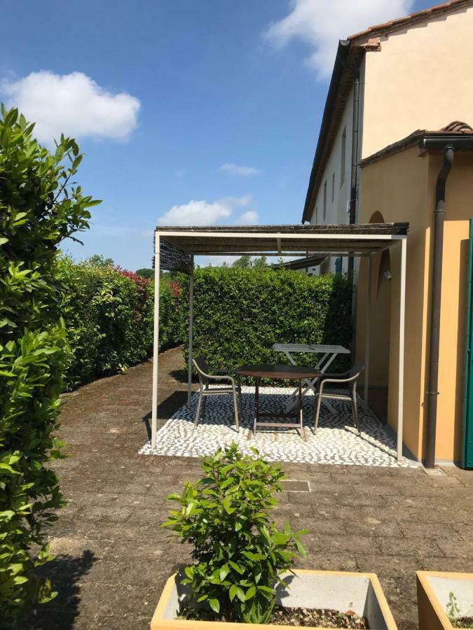 Casa Vacanze "Casale Al Pino" Riparbella Exterior photo